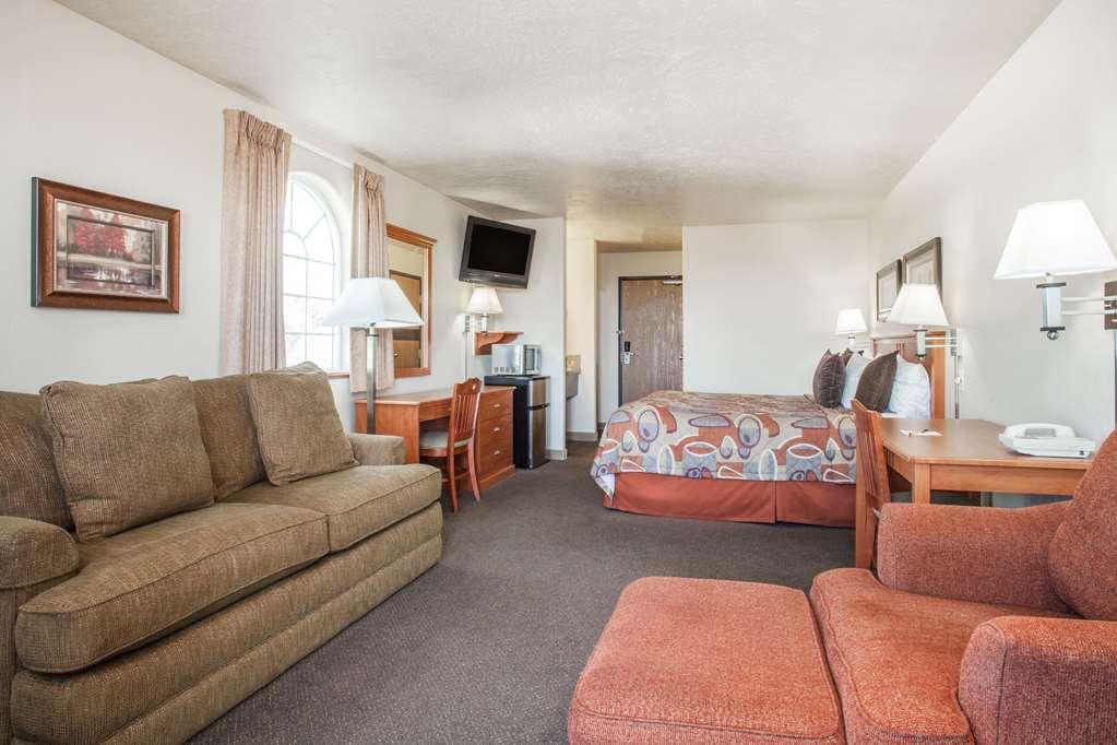 Super 8 By Wyndham Grangeville Rom bilde